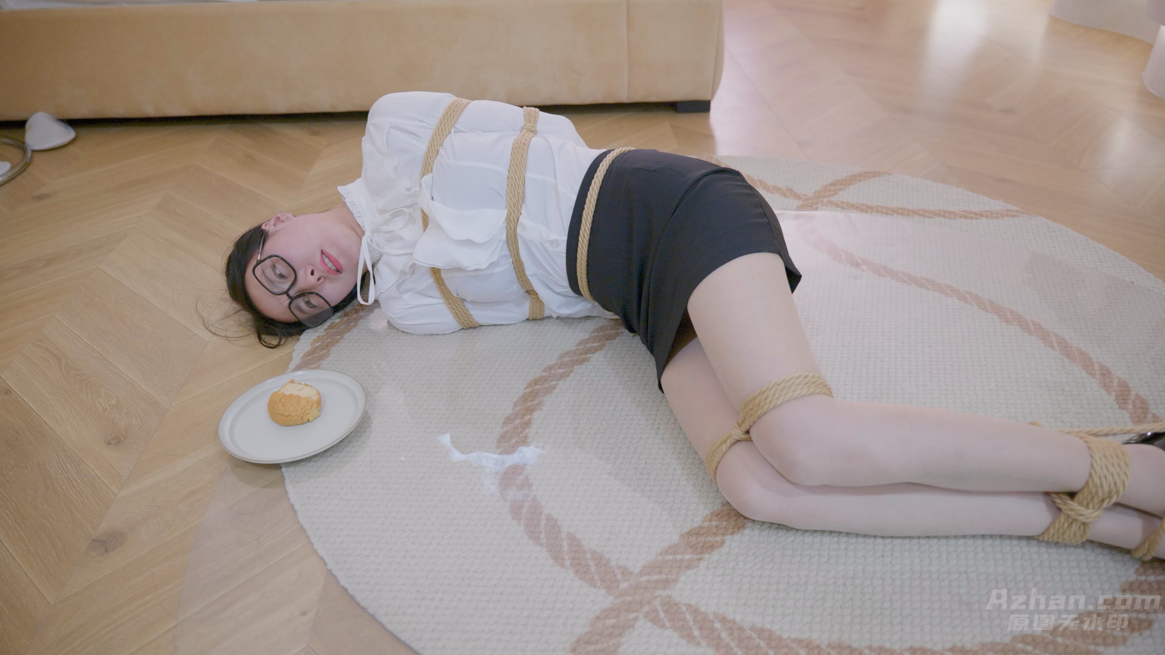 A18.花花制服蕾丝诱惑第二日.蓝光4K60P.8.68G-2