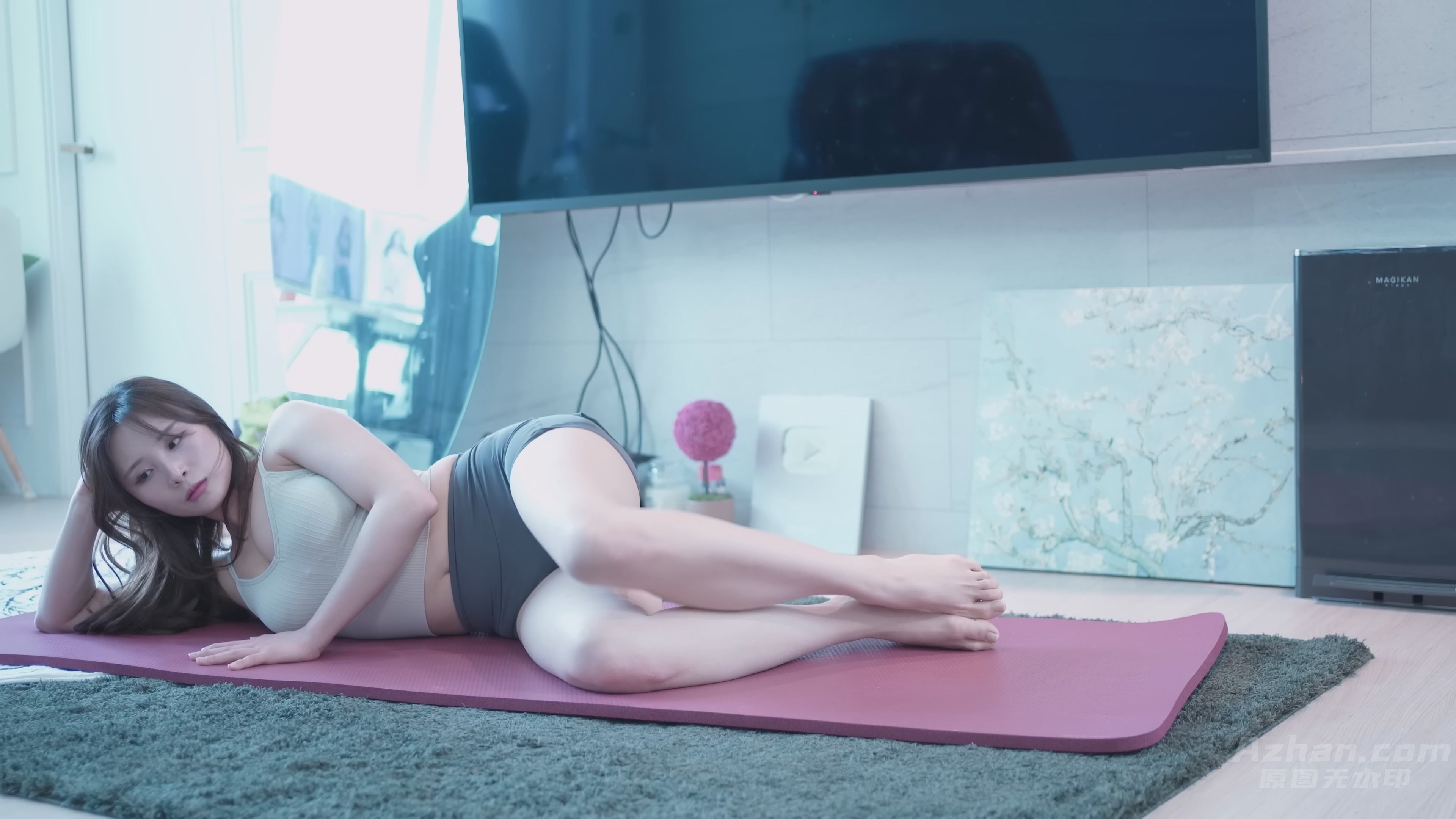 A54.Home Yoga and Pilates 686M-4