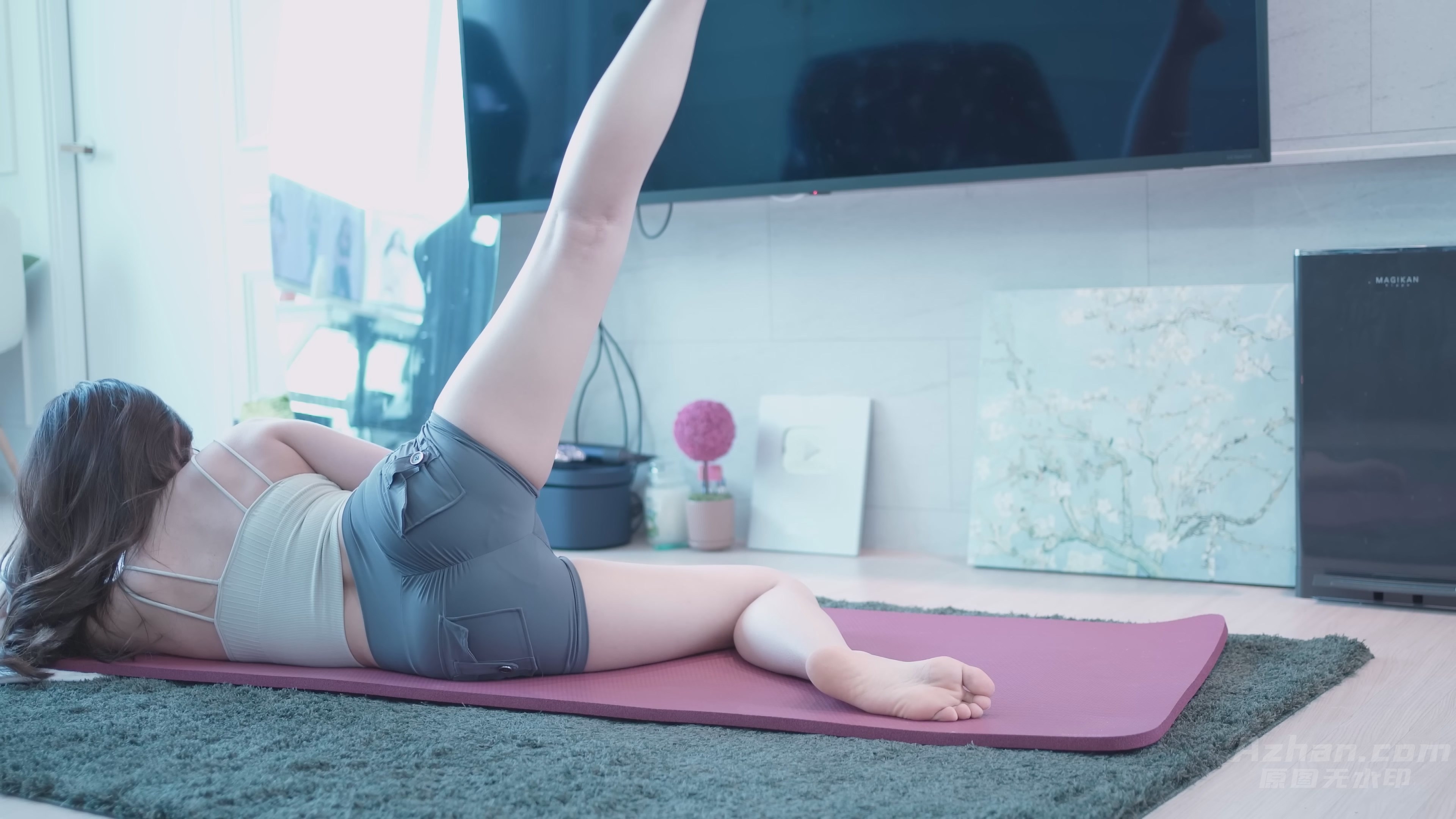 A54.Home Yoga and Pilates 686M-6