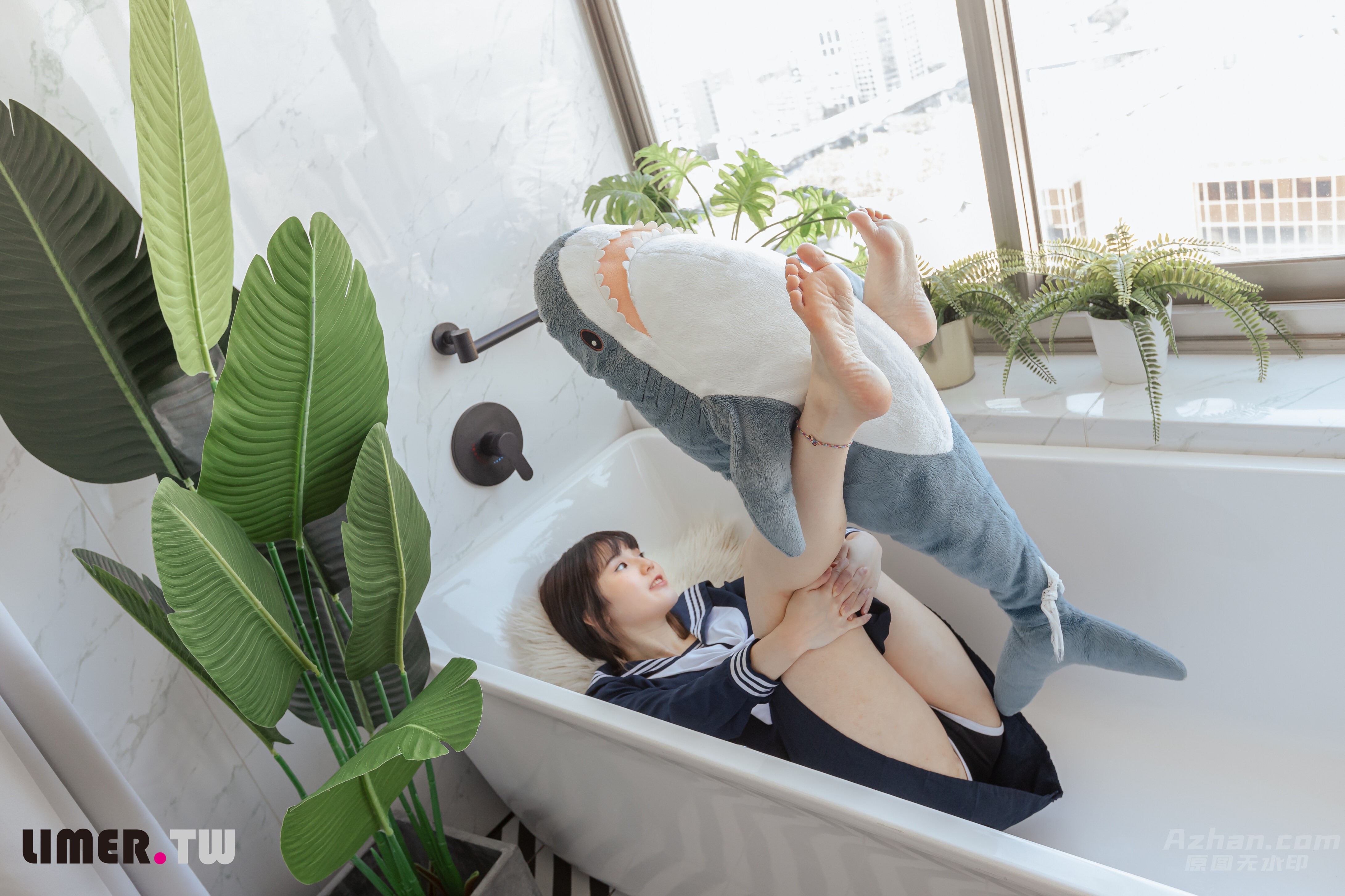 Limerence-073.悠梨乃YuriNO JK鲨鲨[150P+1V／3.11GB]-2